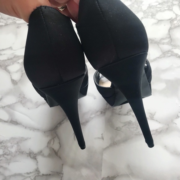 New! Nine West Satin Platform Heels - Picture 4 of 6